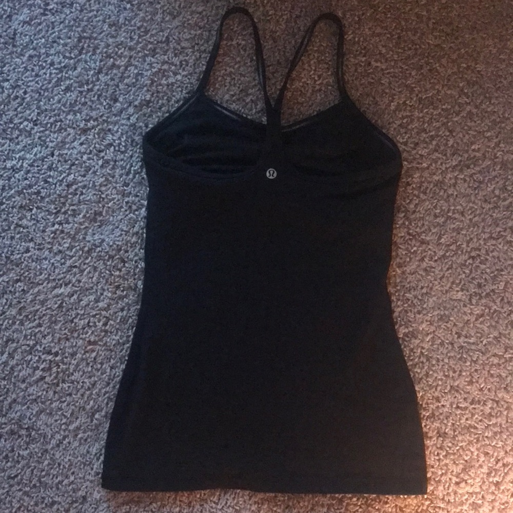 Black lululemon tank top with built in bra